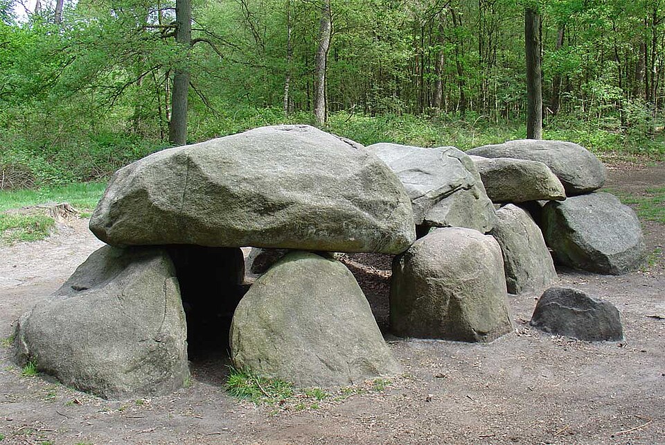 Hunebed D8, het geschenk van Kniphorst