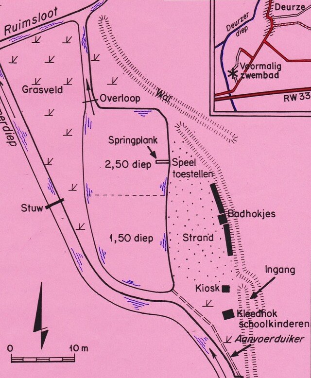 Schets van het vroegere zwembad, met springplank, diepten, badhokjes, kiosk en de stuw in het diep. Uit de collectie van het Rolder Historisch Gezelschap.